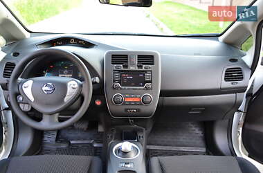 Хэтчбек Nissan Leaf 2016 в 