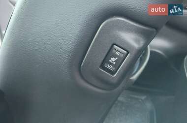 Хетчбек Nissan Leaf 2017 в 
