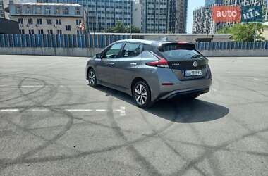 Хэтчбек Nissan Leaf 2020 в Киеве