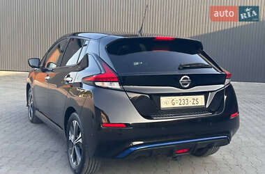 Хэтчбек Nissan Leaf 2020 в 