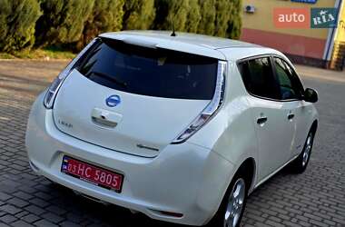 Хэтчбек Nissan Leaf 2017 в 