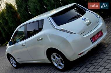 Хэтчбек Nissan Leaf 2017 в 
