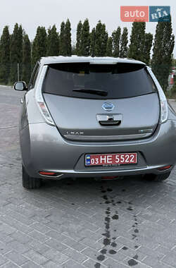 Хэтчбек Nissan Leaf 2016 в 