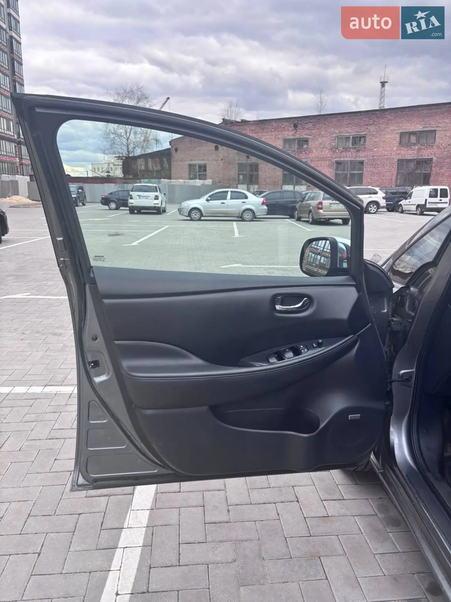 2013 Nissan Leaf - мініатюра 25