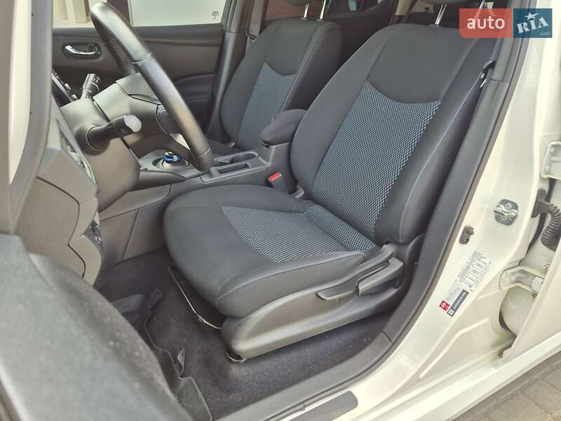 Хетчбек Nissan Leaf 2022 в Бердичеві