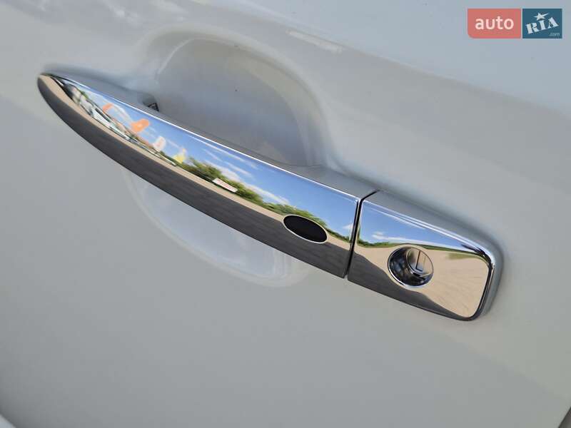 Хетчбек Nissan Leaf 2022 в Бердичеві