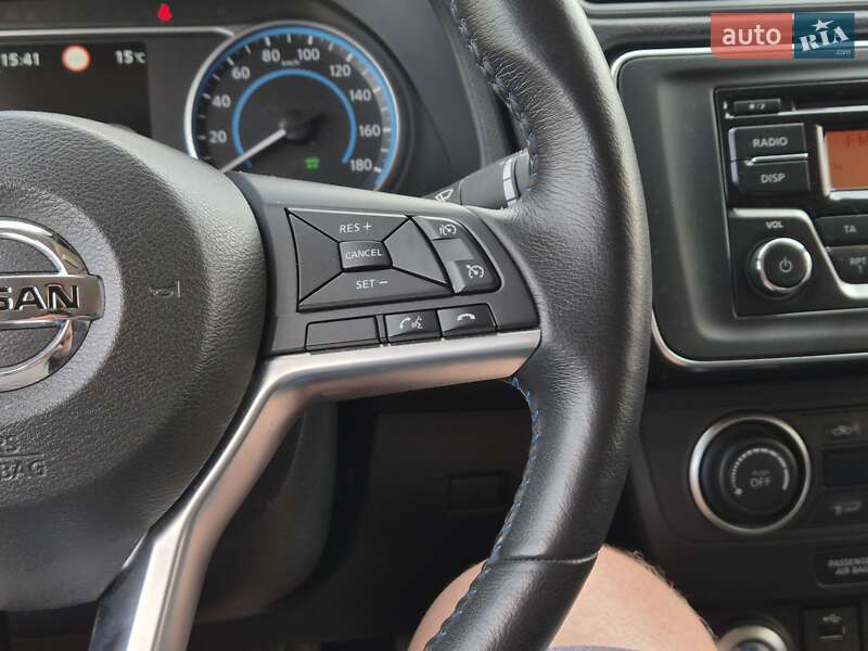 Хетчбек Nissan Leaf 2022 в Бердичеві