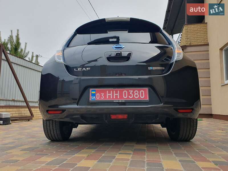 Хетчбек Nissan Leaf 2013 в Горі