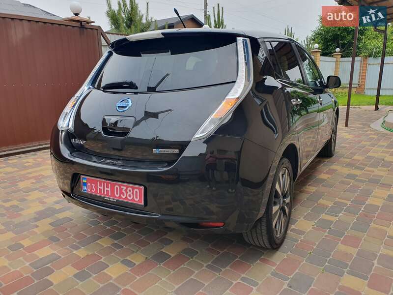 Хетчбек Nissan Leaf 2013 в Горі