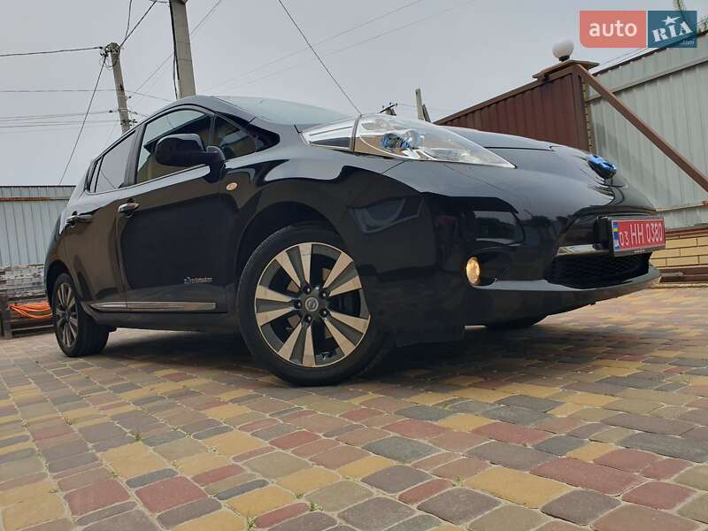 Хетчбек Nissan Leaf 2013 в Горі