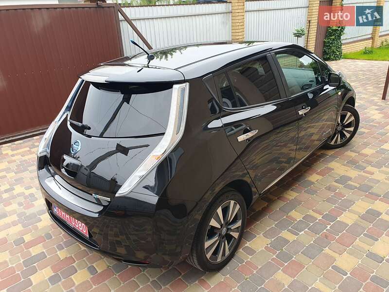 Хетчбек Nissan Leaf 2013 в Горі