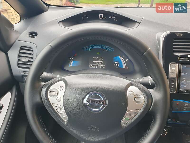 Хетчбек Nissan Leaf 2013 в Горі