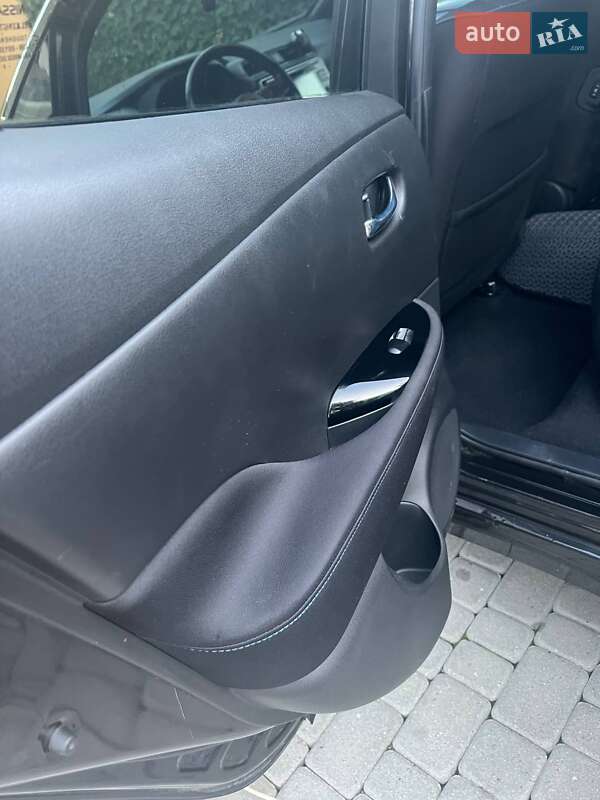 Хэтчбек Nissan Leaf 2018 в Тячеве фото 14 Хэтчбек Nissan Leaf 2018 в Тячеве