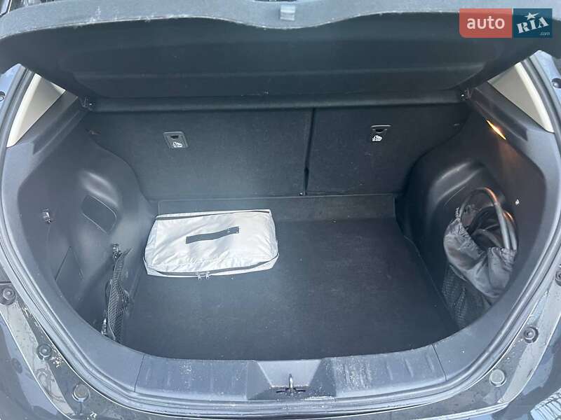 Хэтчбек Nissan Leaf 2018 в Тячеве фото 16 Хэтчбек Nissan Leaf 2018 в Тячеве
