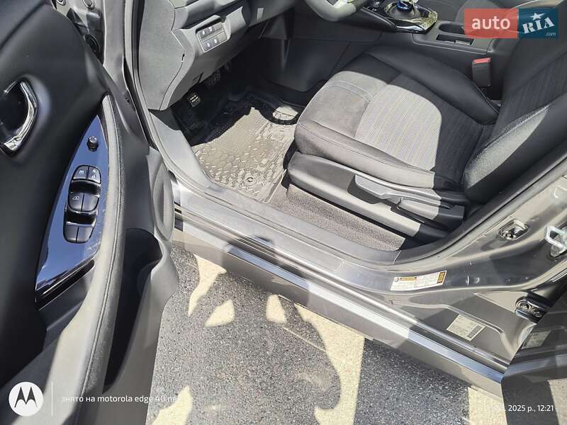 Хэтчбек Nissan Leaf 2021 в Белой Церкви