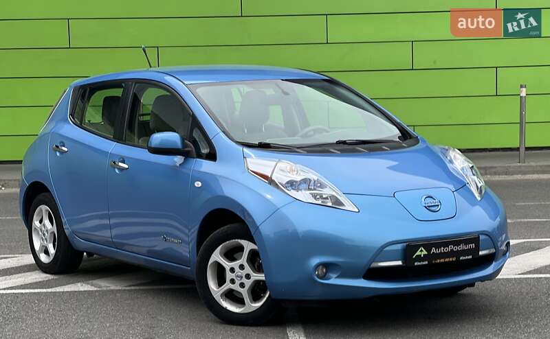 Хетчбек Nissan Leaf 2012 в Києві
