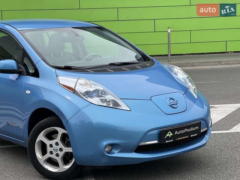 Хетчбек Nissan Leaf 2012 в Києві