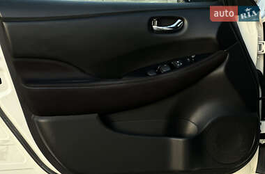 Хэтчбек Nissan Leaf 2020 в 