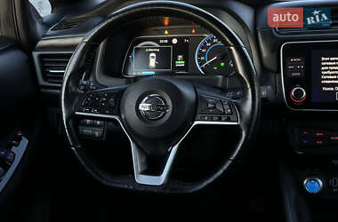 Хэтчбек Nissan Leaf 2020 в 