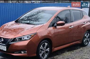 Хэтчбек Nissan Leaf 2021 в Полтаве