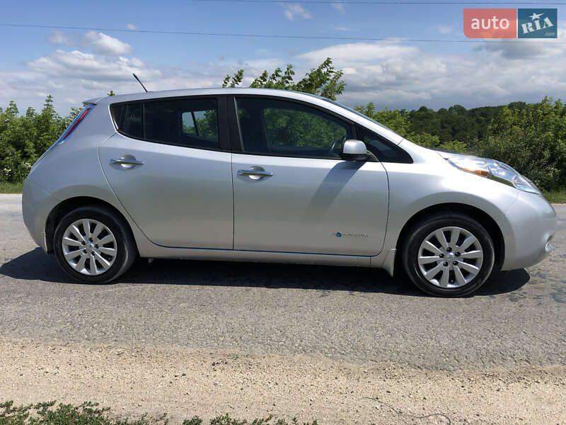 Хэтчбек Nissan Leaf 2013 в Тернополе