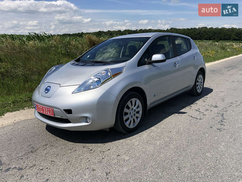 Хэтчбек Nissan Leaf 2013 в Тернополе