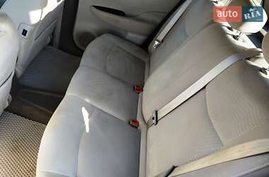 Хэтчбек Nissan Leaf 2012 в 