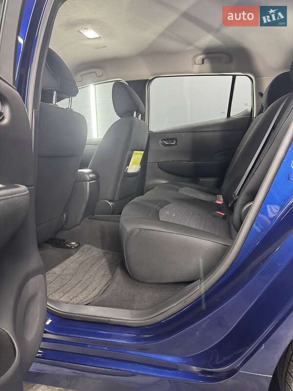 Хэтчбек Nissan Leaf 2018 в Черновцах