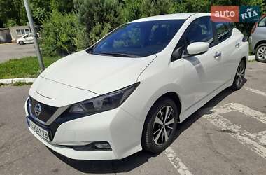 Хетчбек Nissan Leaf 2018 в Дніпрі