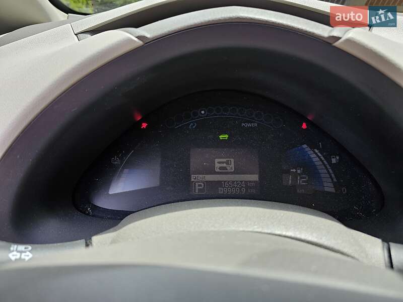 Хэтчбек Nissan Leaf 2011 в Киеве