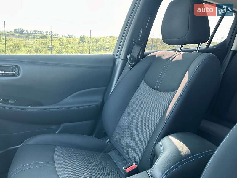 Хэтчбек Nissan Leaf 2019 в Ровно