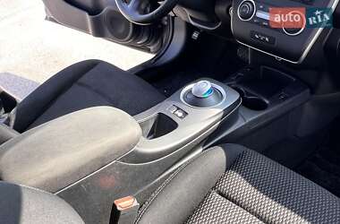 Хэтчбек Nissan Leaf 2015 в 