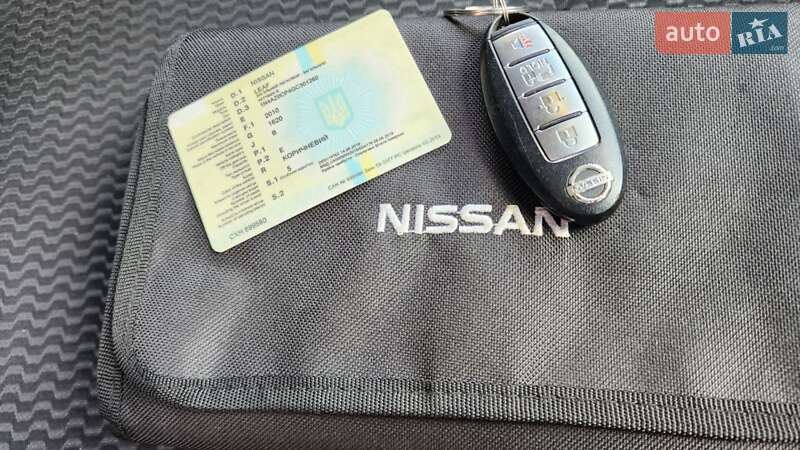 Хэтчбек Nissan Leaf 2015 в Ивано-Франковске