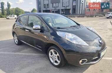 Хэтчбек Nissan Leaf 2014 в Обухове