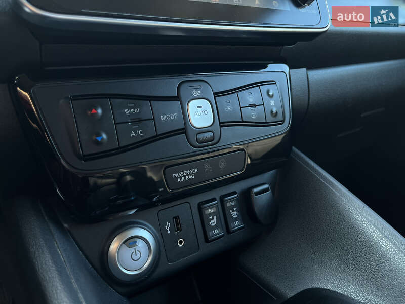 Хэтчбек Nissan Leaf 2018 в Ровно