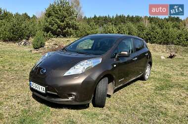 Хетчбек Nissan Leaf 2016 в Клевані