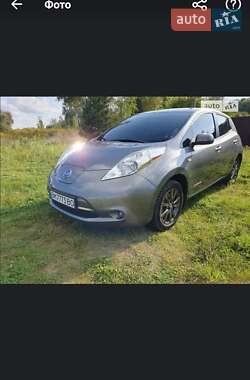 Хэтчбек Nissan Leaf 2015 в Сумах