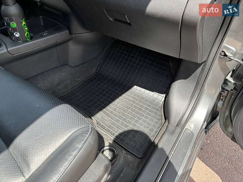 Хэтчбек Nissan Leaf 2016 в Житомире