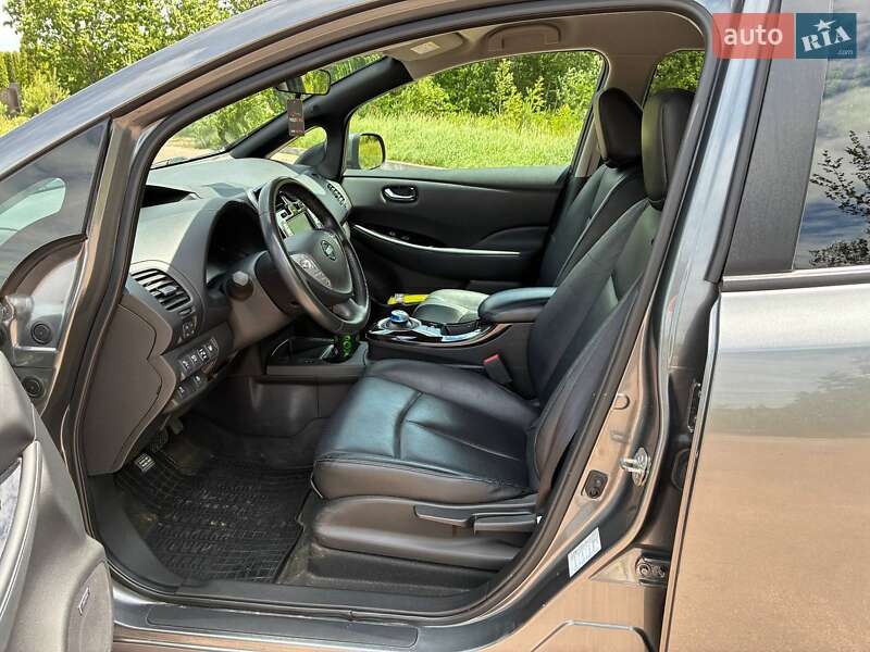 Хэтчбек Nissan Leaf 2016 в Житомире