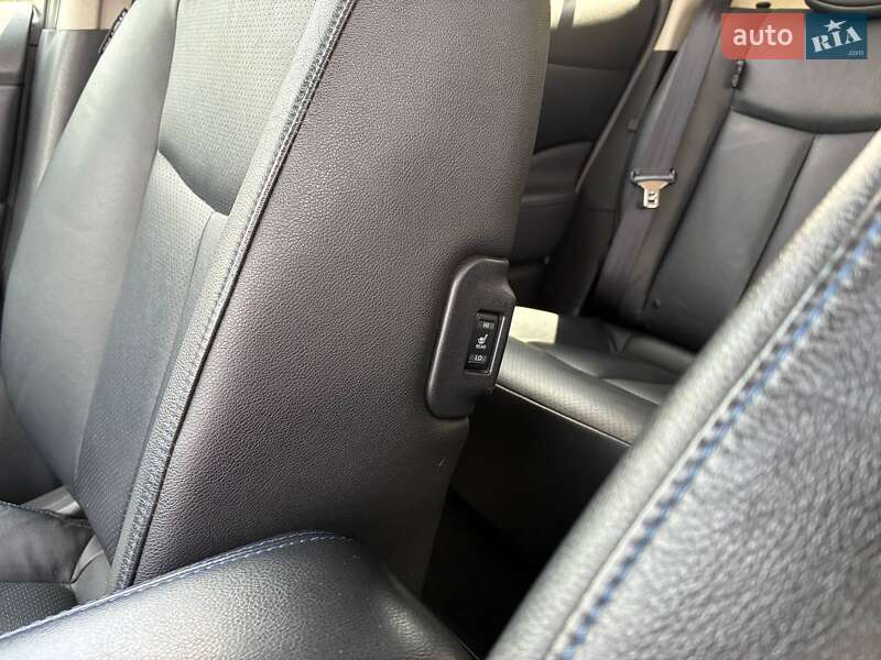 Хэтчбек Nissan Leaf 2016 в Житомире