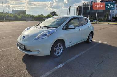 Хэтчбек Nissan Leaf 2012 в Киеве