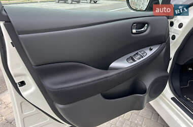 Хэтчбек Nissan Leaf 2020 в 