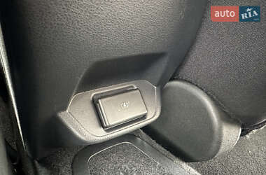Хэтчбек Nissan Leaf 2020 в 
