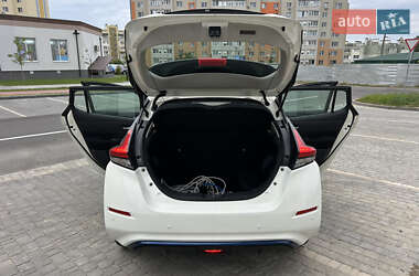 Хэтчбек Nissan Leaf 2020 в 
