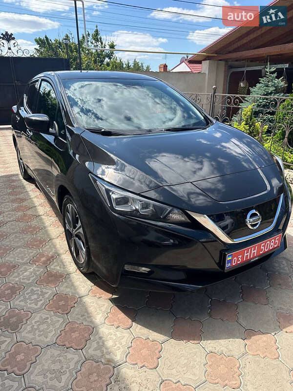 Хэтчбек Nissan Leaf 2018 в Одессе