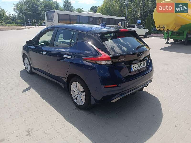 Хэтчбек Nissan Leaf 2024 в Житомире