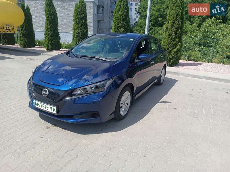 Хэтчбек Nissan Leaf 2024 в Житомире