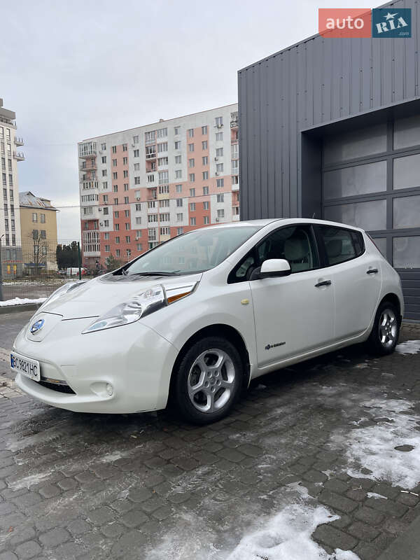 Nissan Leaf 2014