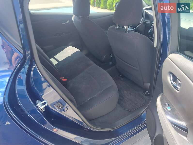 Хетчбек Nissan Leaf 2016 в Луцьку