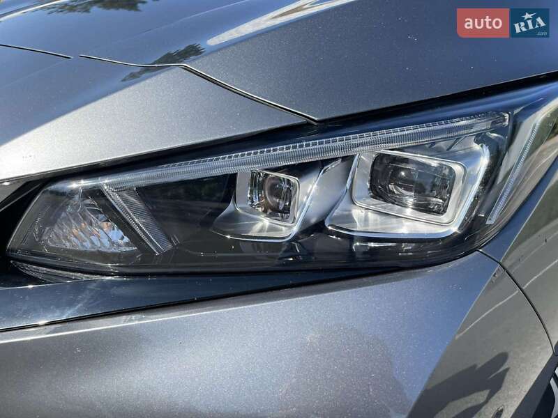Хетчбек Nissan Leaf 2018 в Києві